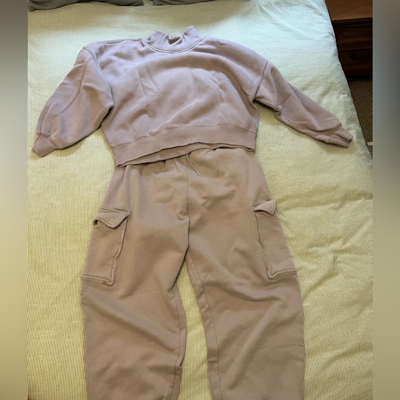 SOLD | Abercrombie & Fitch Sweatsuit Set | XL - Picture 1 of 5